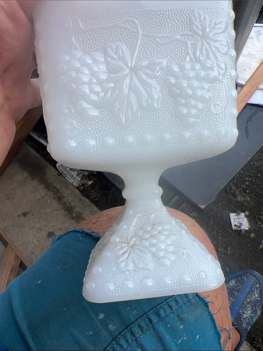 Vintage White Milk Glass Covered candy dish - Picture 4 of 5
